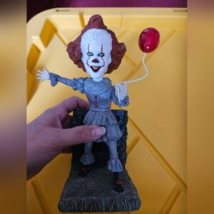 Royal Bobbles Pennywise Bobble Head Figure
